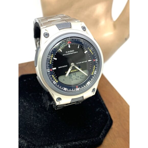 Casio Mens Watch AW80D Illuminator Quartz Black Analog Digital Silver Steel 2747 - Picture 1 of 16